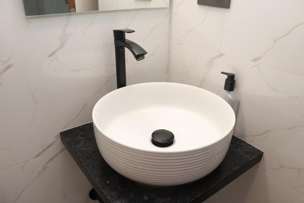 Fotografie z fotogalerie ubytování Zenith Homes - Powai Suites v Bombaji