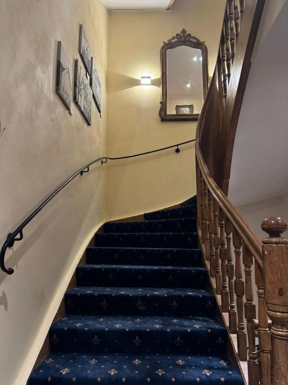 Eichen Schlössl - Resim 33