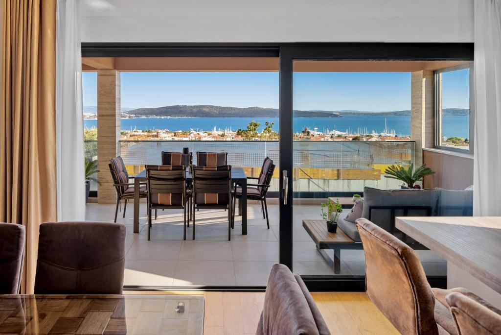 Luxury Penthouse Gatsby - Bay of Split - Panoramic Sea View