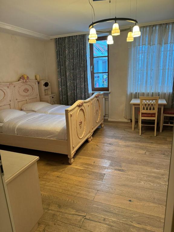 Eichen Schlössl - Resim 39