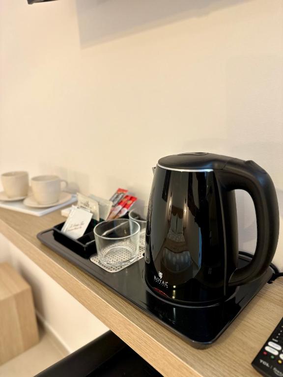 Set per la preparazione di tè e caffè presso Demar Apartments