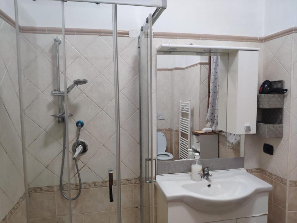 Koupelna v ubytování Mini Deluxe Room - Close to Metro C