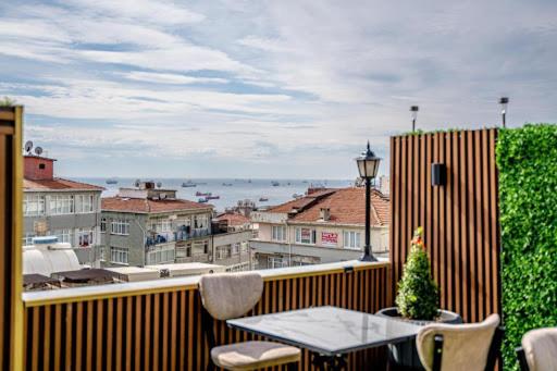 Nespecifikovaný výhled na moře nebo výhled na moře při pohledu z aparthotelu