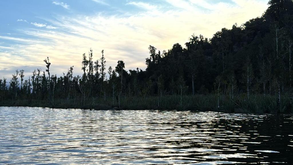 On the Beach - Resim 27