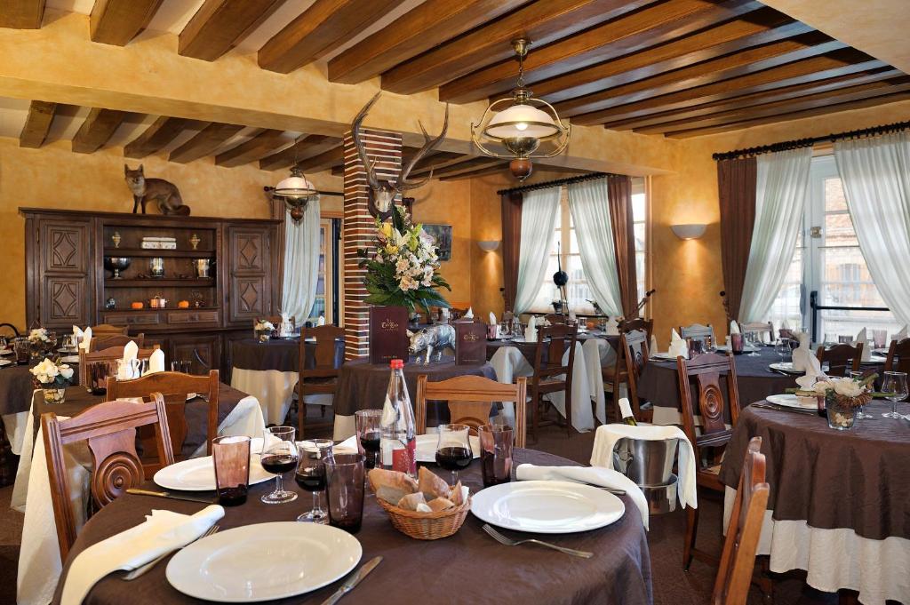 Nápoje v ubytování Logis Auberge À La Tête De Lard