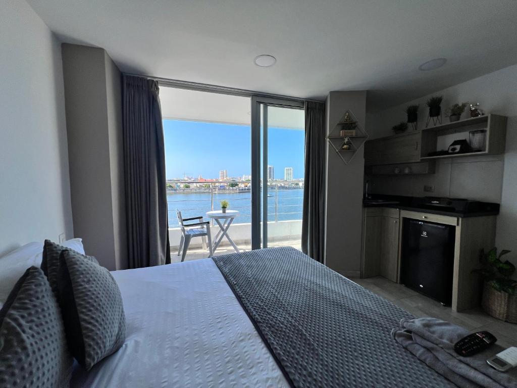 Bahia 79 Apartasuites Cerca al Centro - Deluxe Doppelzimmer Mit Balkon Und Meerblick