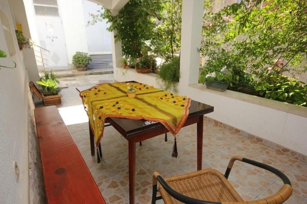 Patio nebo venkovní prostory v ubytování Apartments Zoki
