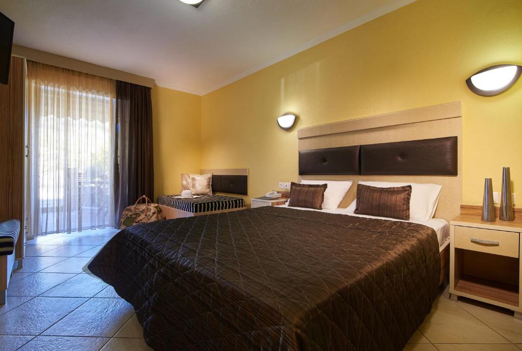 Hotel Agni On The Beach - 14