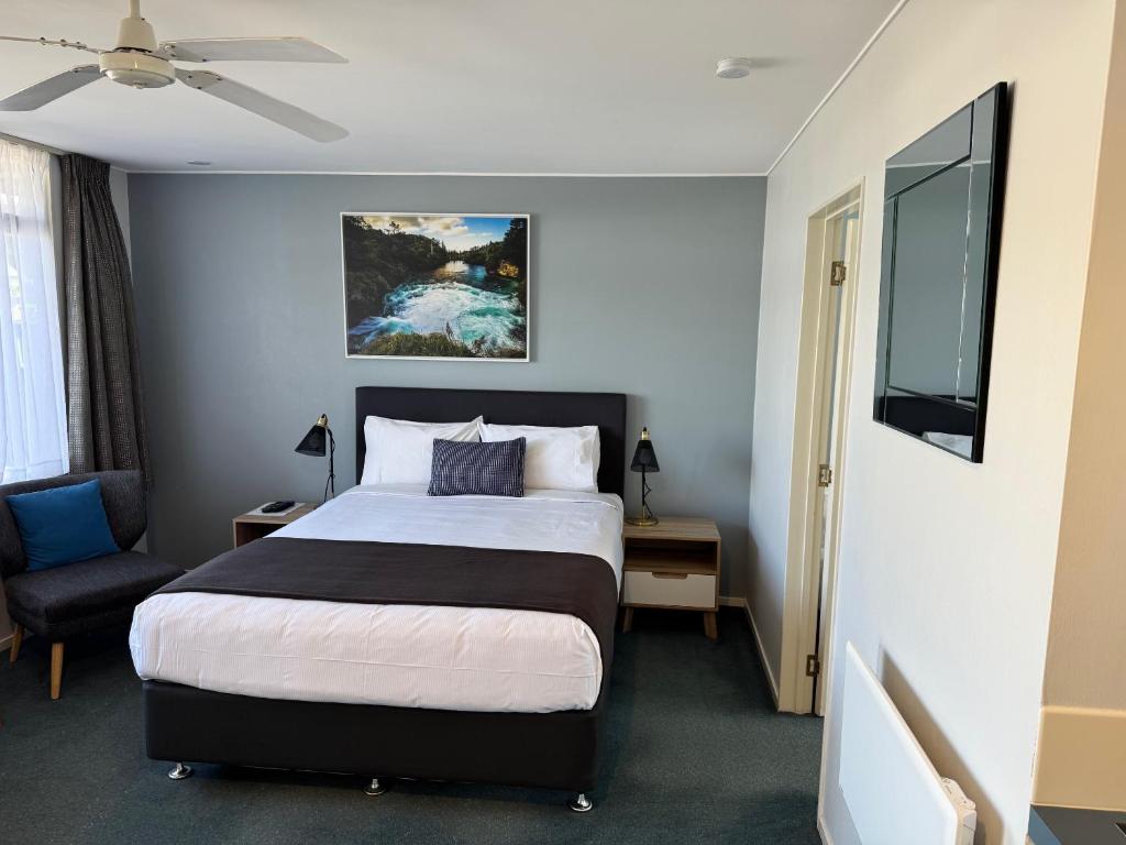 
Superior One-Bedroom Suite
