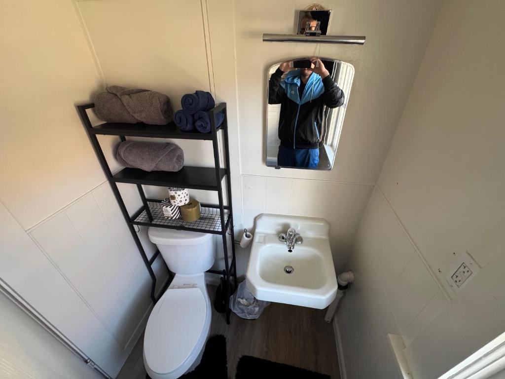 Postel nebo postele na pokoji v ubytování Midtown Hideaway 1 BR Nest