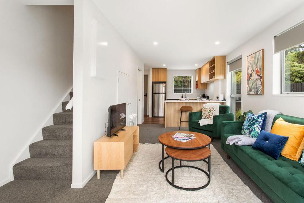 Immaculate Presentation, Carpark - Resim 4