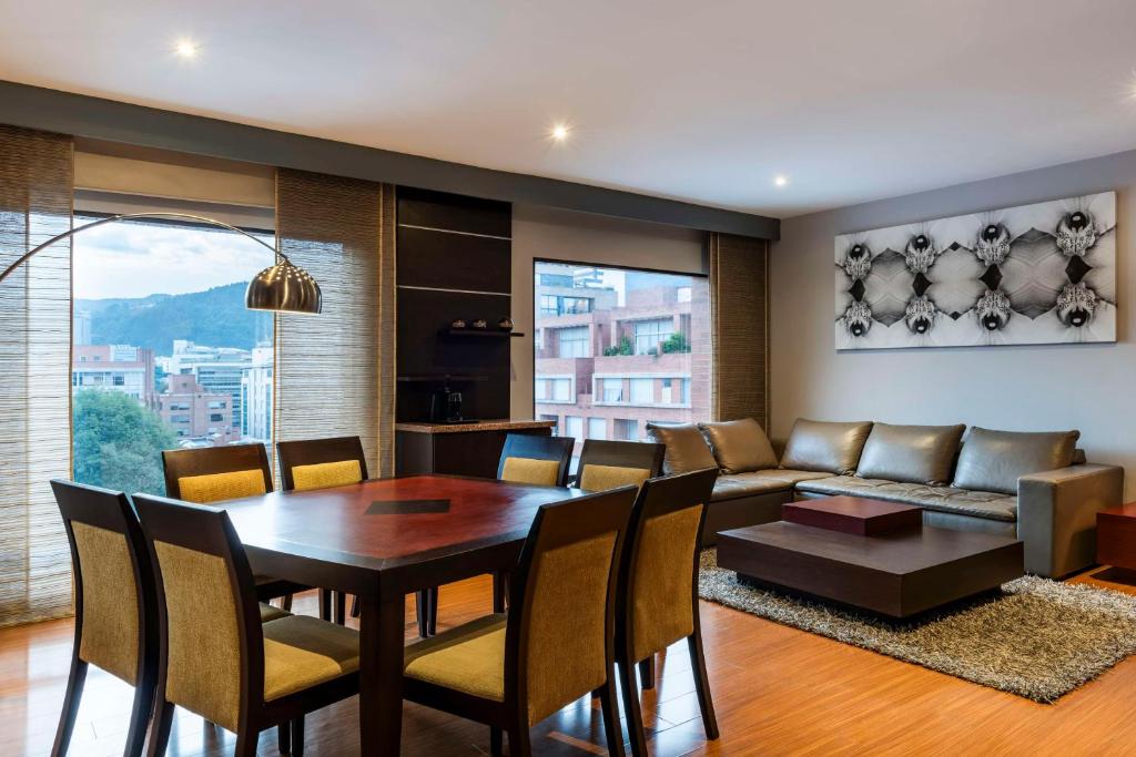 Posezení v ubytování Doubletree By Hilton Bogota Calle 100,Co