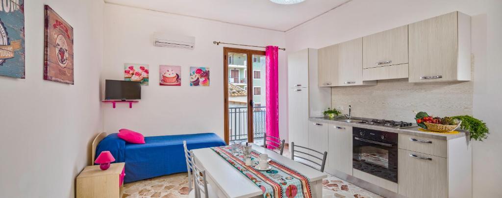 Kuchyň nebo kuchyňský kout v ubytování Airport Home in Carini Villagrazia
