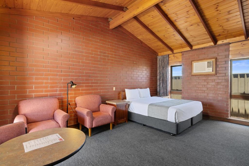 Postel nebo postele na pokoji v ubytování Econo Lodge Port Augusta