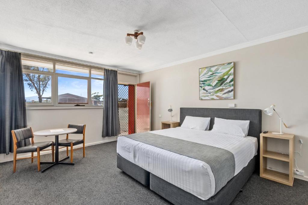 Postel nebo postele na pokoji v ubytování Econo Lodge Port Augusta