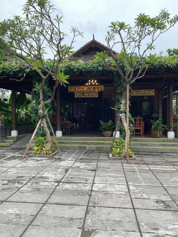 Zahrada ubytování Sari Bunga Hotel Legian Kuta Bali