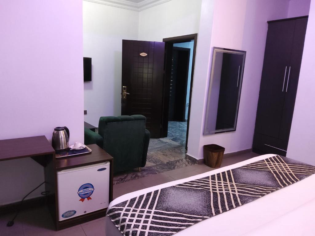 Istumisnurk majutusasutuses Crownedge Hotels