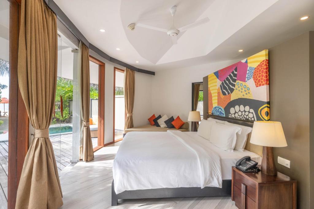 Angsana Velavaru - 10