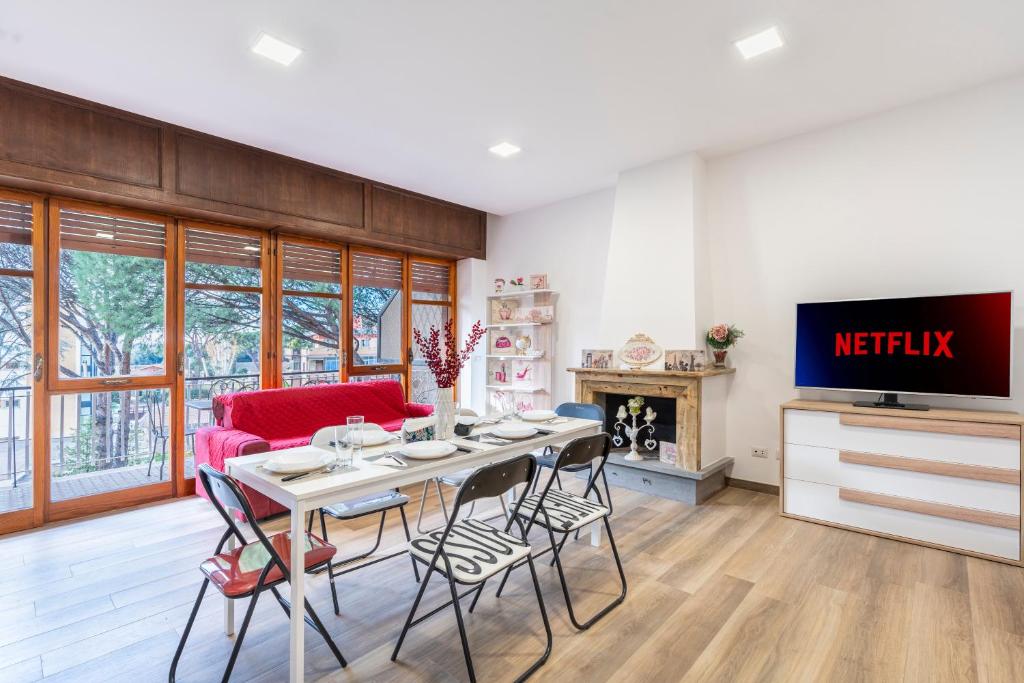 Parco degli Acquedotti 3bedr apt - Three-Bedroom Apartment