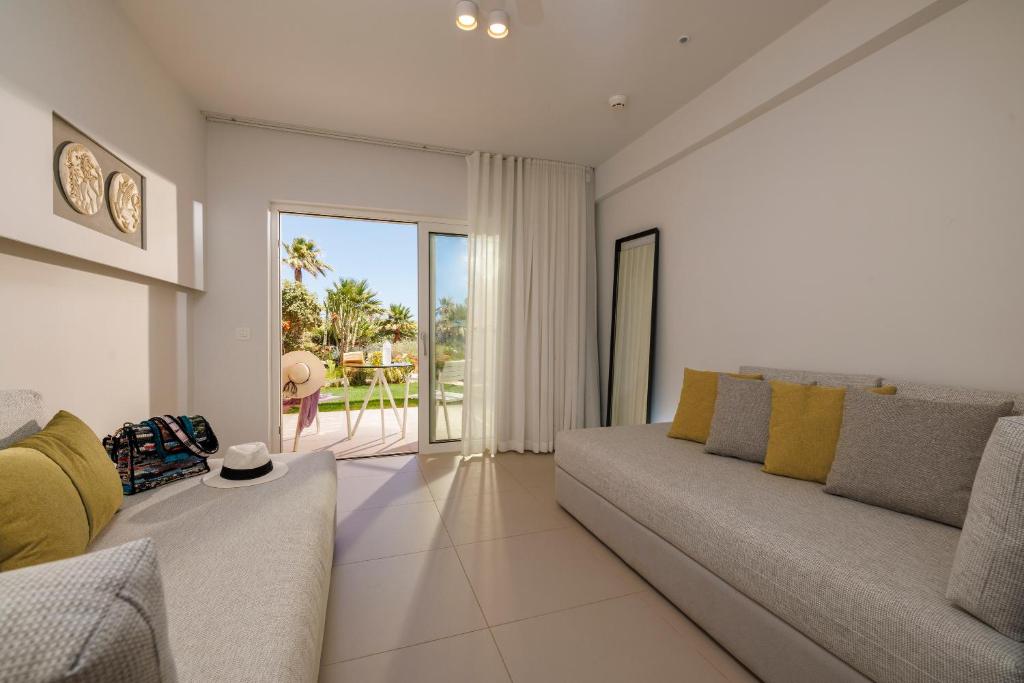 Posezení v ubytování Anissa Beach Hotel