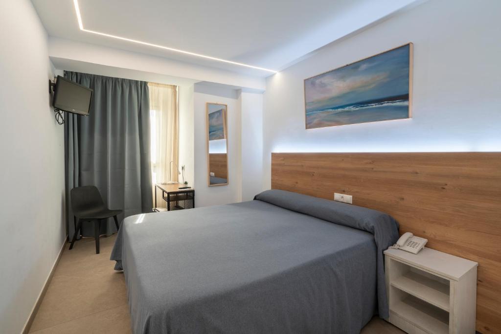 Hostal Pensimar - Superior Double Room