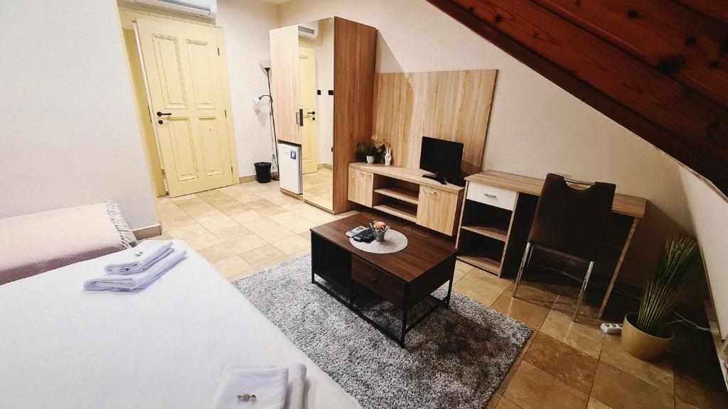 Downtown Apartments with shared kitchen - Resim 5