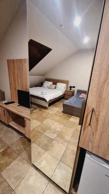 Downtown Apartments with shared kitchen - Resim 25