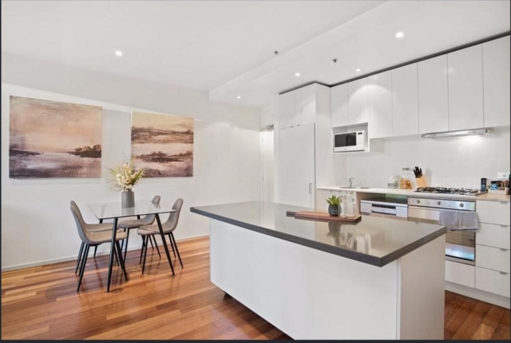 Dapur atau dapur kecil di Readyset Apartments at Liberty