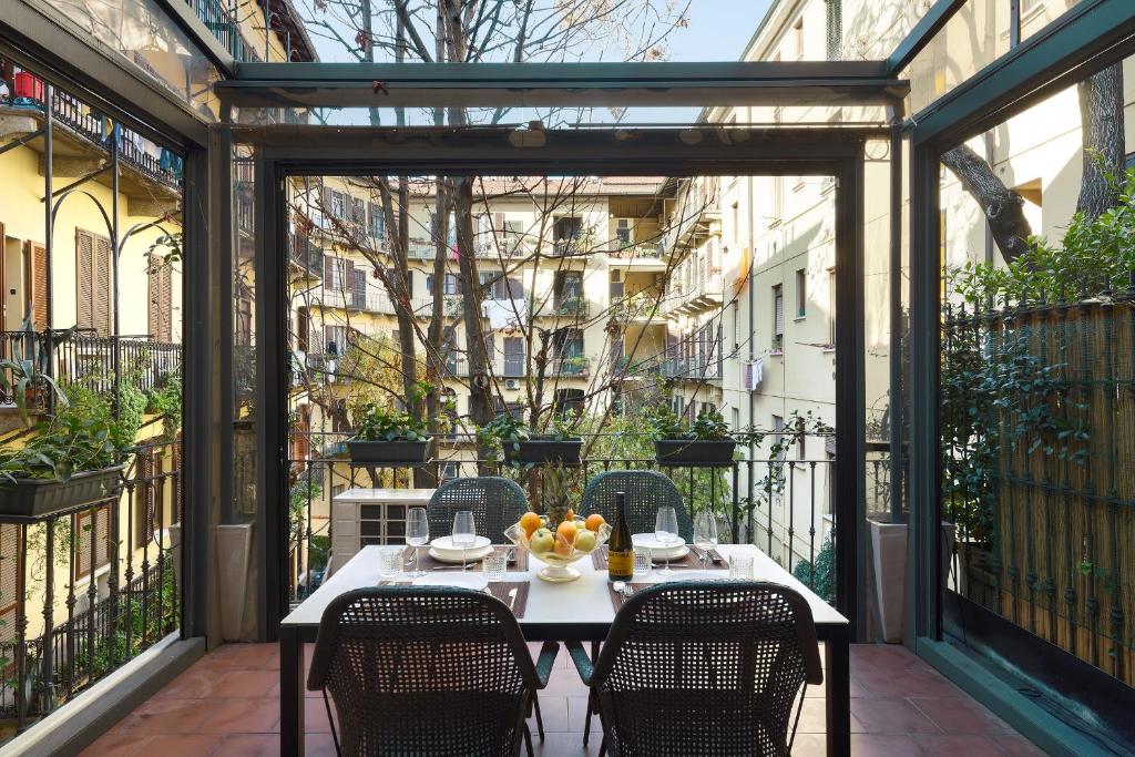HL Elegant Apartment in Milan, Brera, Porta Venezia