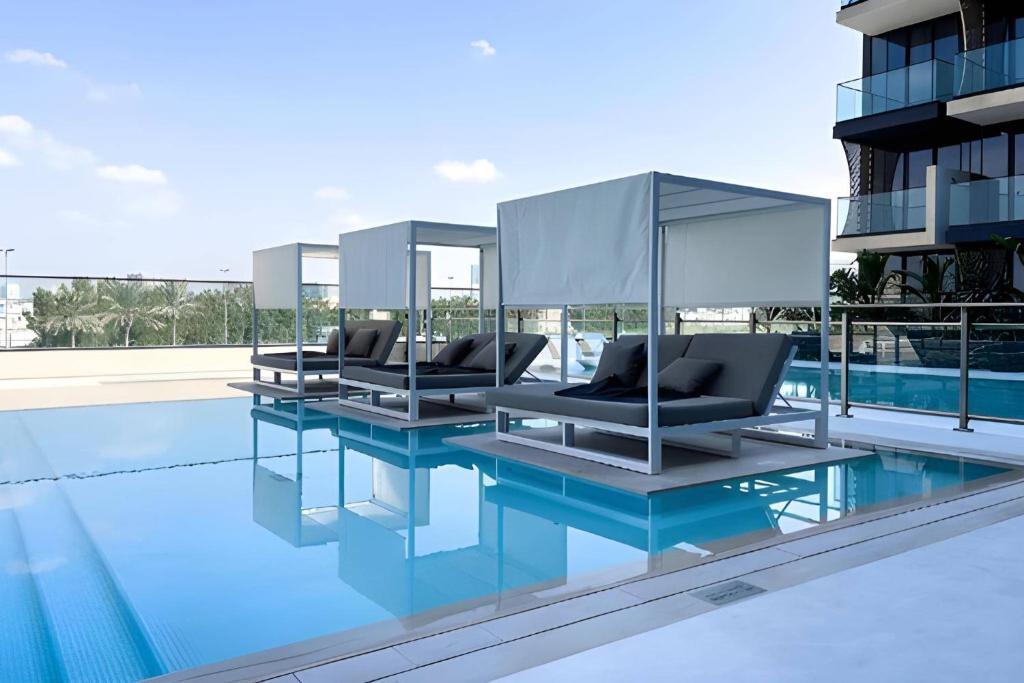 RBE Vacation Homes-Enjoy Marina View- Binghatti Corner, Dubai (updated ...