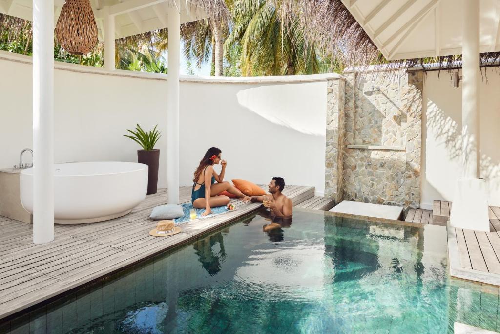 LUX* South Ari Atoll Resort & Villas - View 3