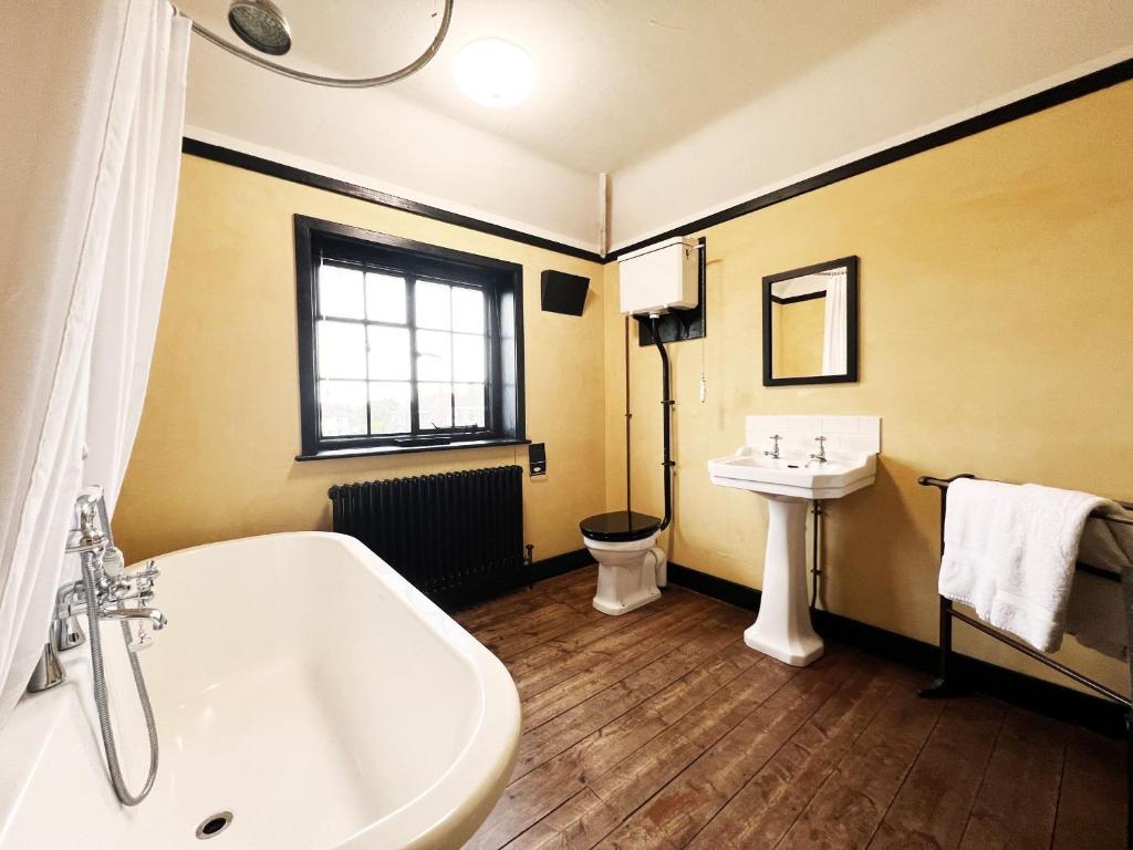 The Vintage House by The Suffolk Cottage Collection 7