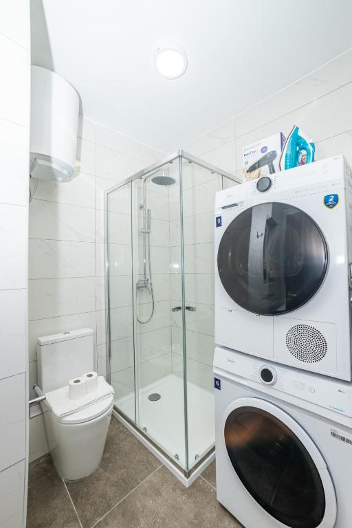 Charming Apartment with Country view 2BR - by HostMT - 3