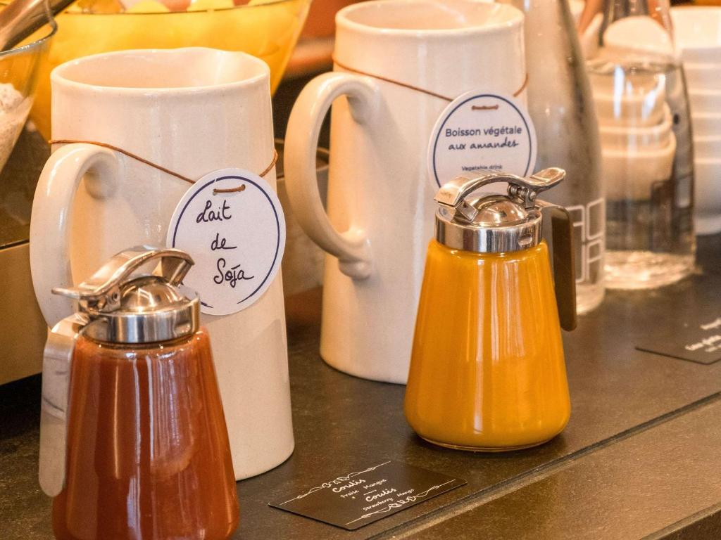 Set per la preparazione di tè e caffè presso ibis Styles Montauban