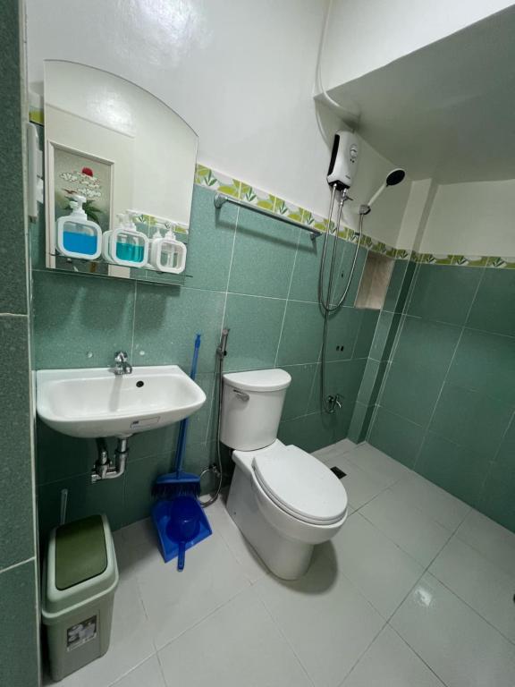 Koupelna v ubytování Princesa Michaella Hostel