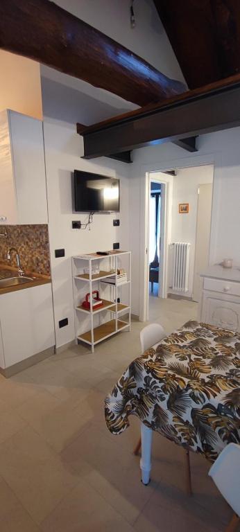 Telewizja i/lub zestaw kina domowego w obiekcie casa margherita