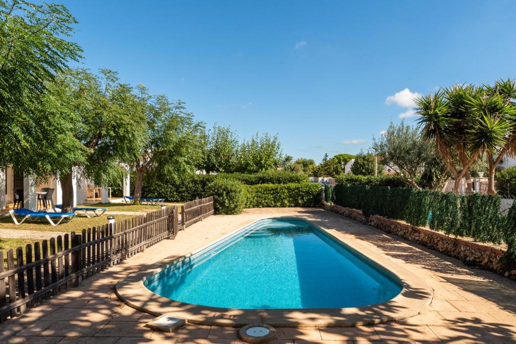 Piscina en o cerca de Bungalows ses malves