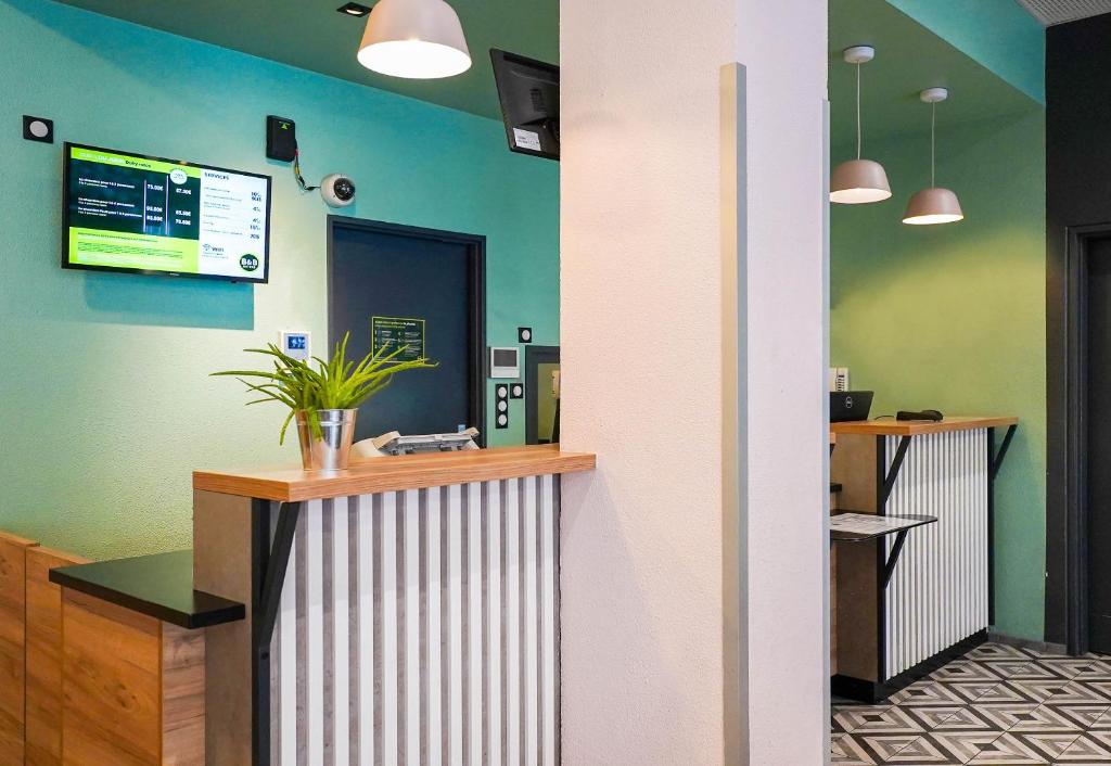 B&B HOTEL Marseille Centre La Joliette - Resim 44