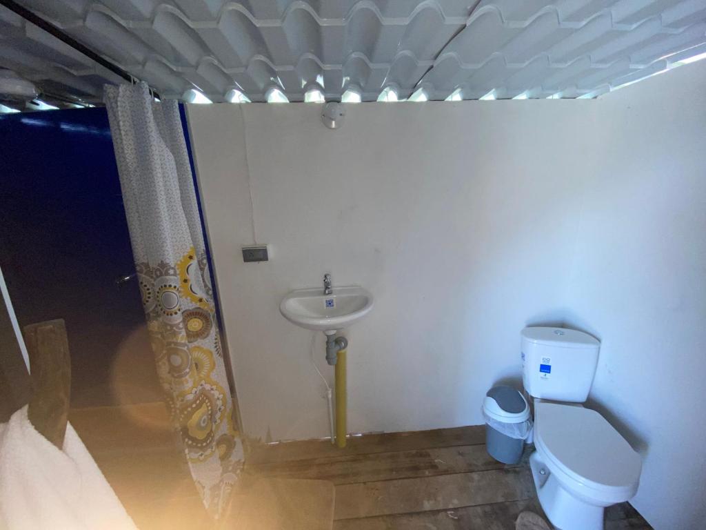 Koupelna v ubytování Glamping Colina Campestre Domo