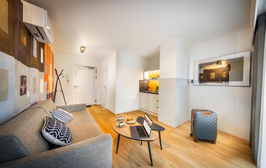 
One of a Kind Plus - Apartment
