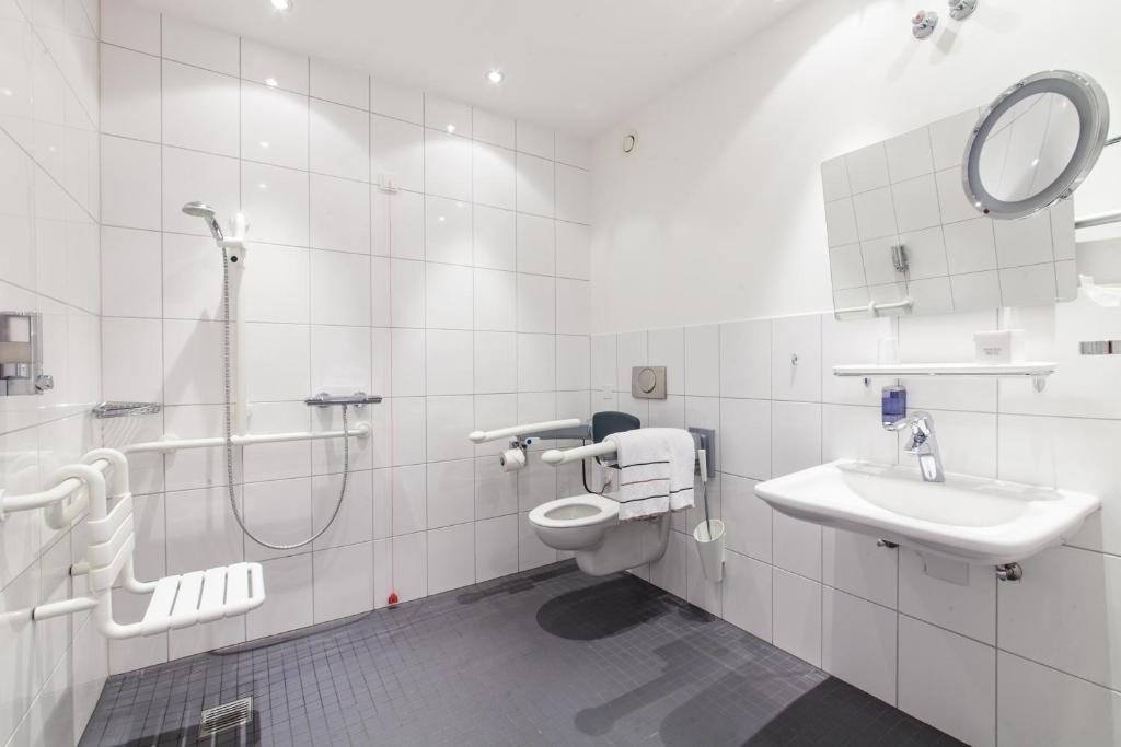 Novina Hotel Tillypark - Resim 3