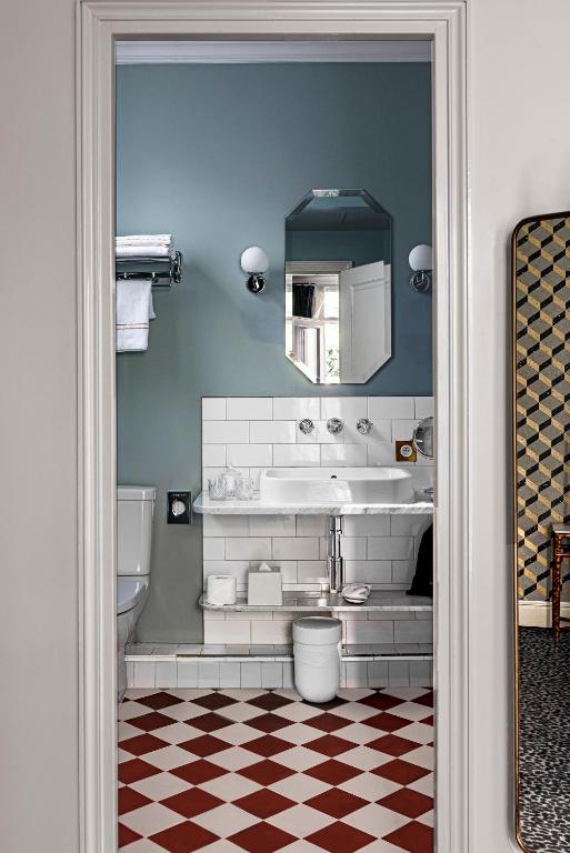 Grand Pigalle Experimental - Deluxe Room 
