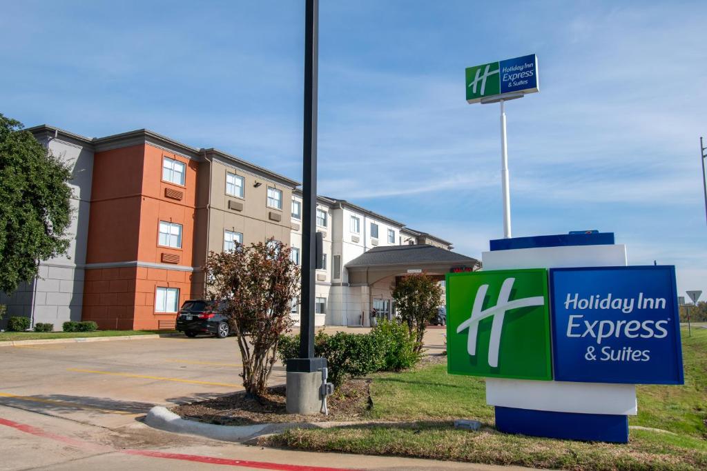 Holiday Inn Express & Suites Sulphur Springs By Ihg