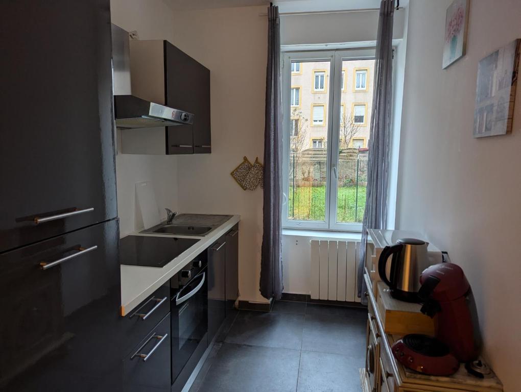 Le Vauban - appartement 2 chambres, salon, cuisine équipée, parking et wifi gratuit – photo 7