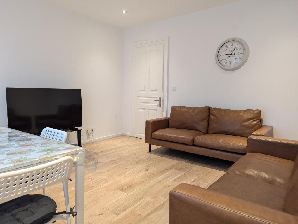 Le Vauban - appartement 2 chambres, salon, cuisine équipée, parking et wifi gratuit – photo 14