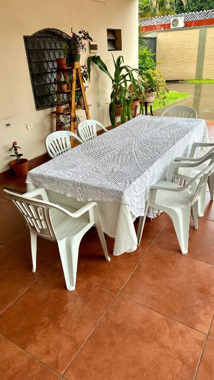 Fotografie z fotogalerie ubytování Apartamento con piscina, terraza y parking en las cercanías de Asunción v destinaci San Lorenzo