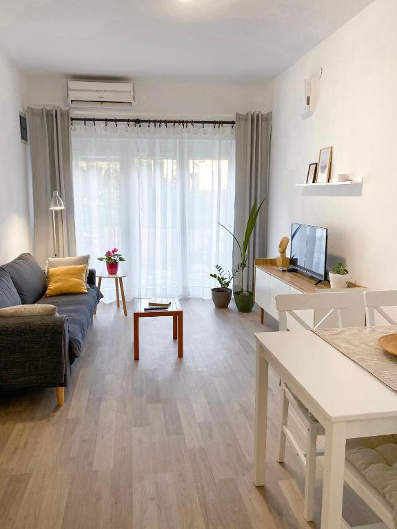 Apartments TENA with Private Parking