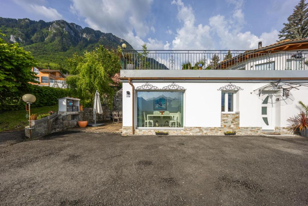 Nespecifikovaný výhled na hory nebo výhled na hory při pohledu z apartmánu