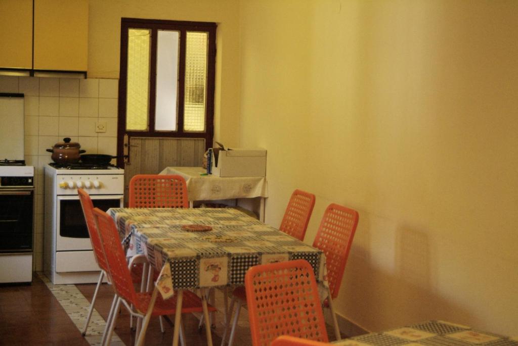 Kuchyň nebo kuchyňský kout v ubytování Apartments Primorac Podaca