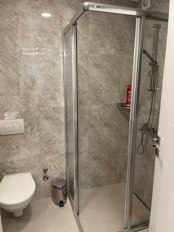 Koupelna v ubytování AS Apartmani Srebrno Jezero
